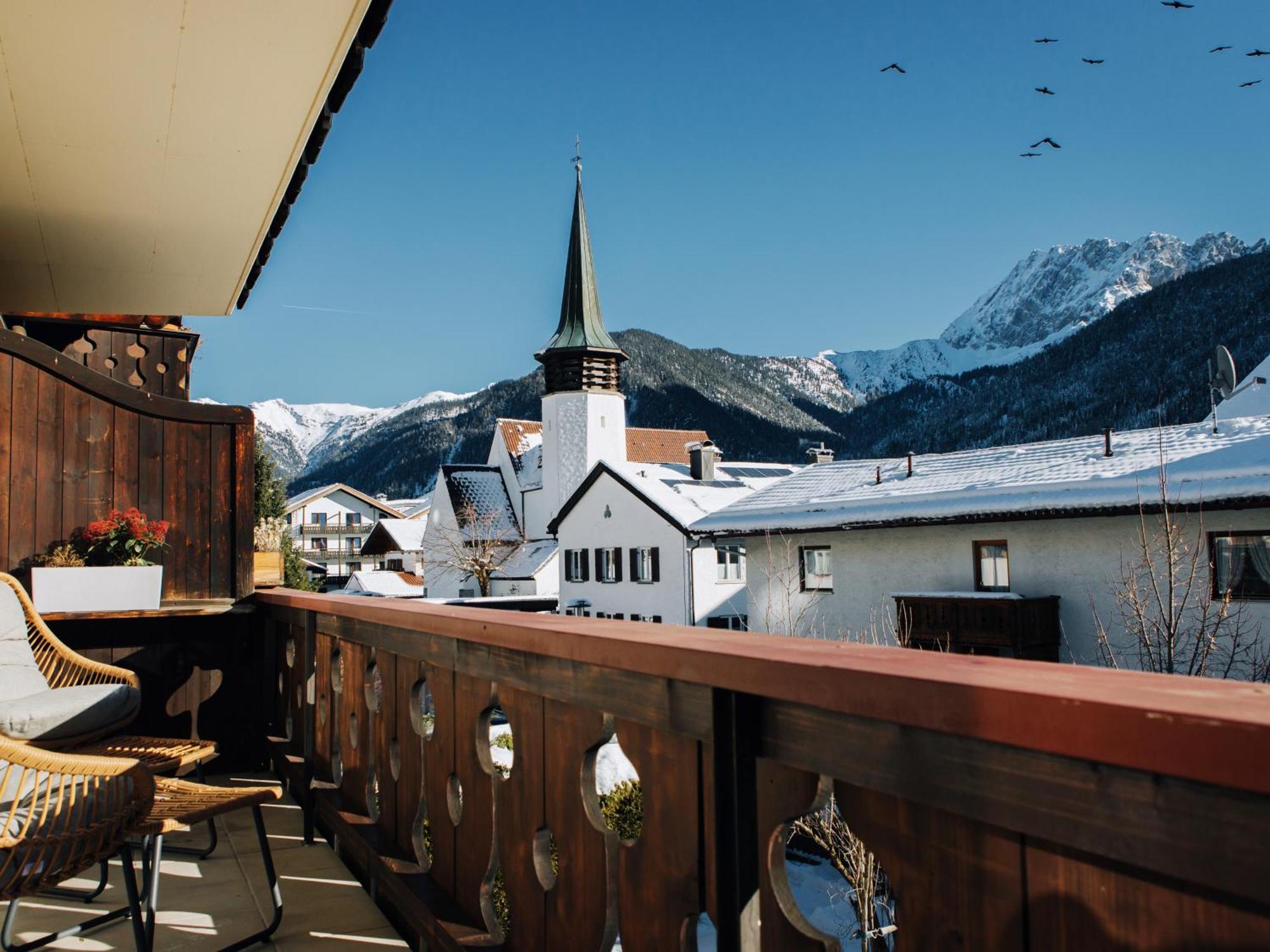Die Karwendelsuite - 5 Sterne Fewo Mit Bestem Bergblick, Zentrumsnah & Ruhig Gelegen, Familienfreundlich Mittenwald Extérieur photo